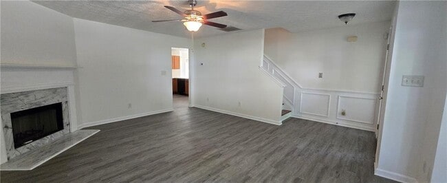 Building Photo - 345 Oakland Pl Dr