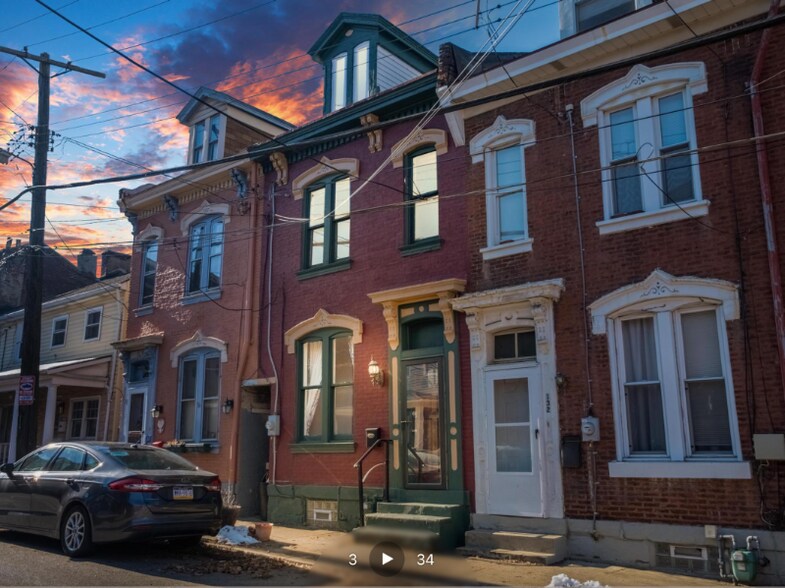 Primary Photo - 134 41st St