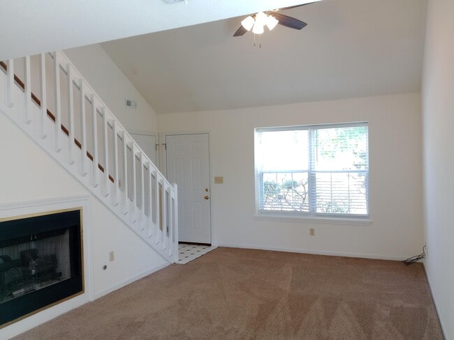 Building Photo - 3517 Prescott Dr
