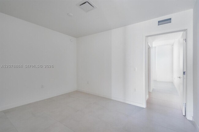 Building Photo - 1400 Biscayne Blvd