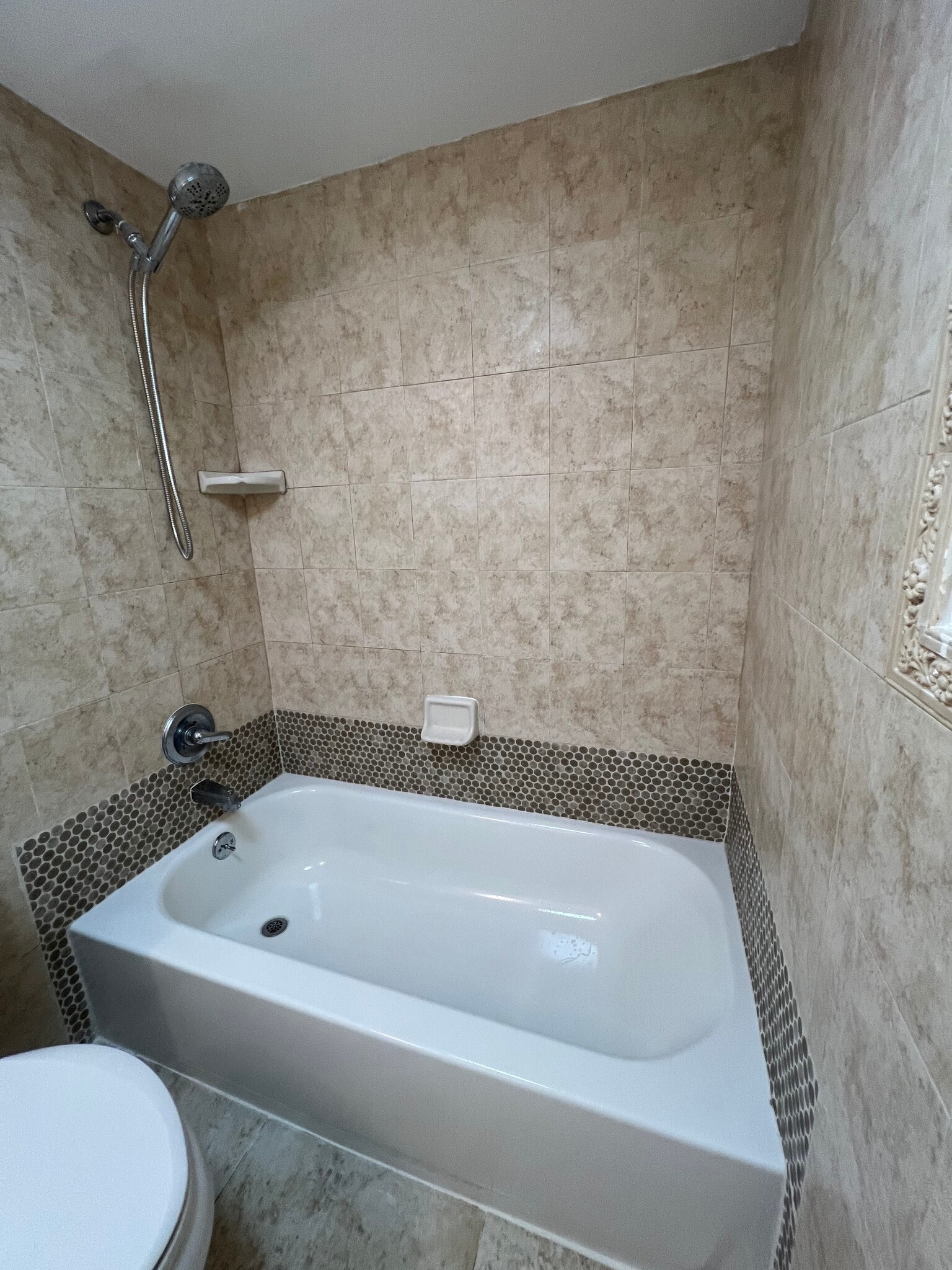 Master Bath - 3031 N Ocean Blvd