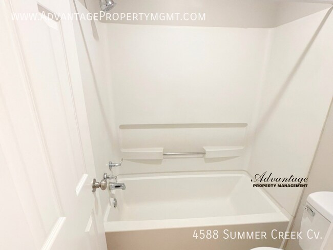 Building Photo - 4588 Summer Creek Cove