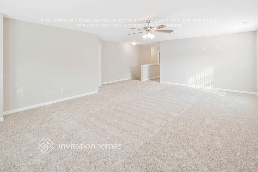 Building Photo - 13945 Pinyon Pine Ln