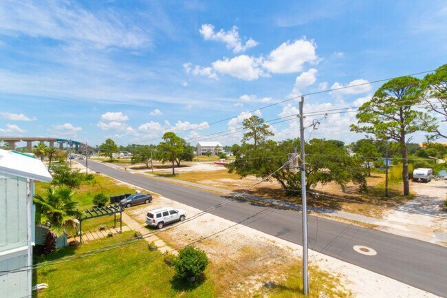 Building Photo - 6209 Don Carlos Dr