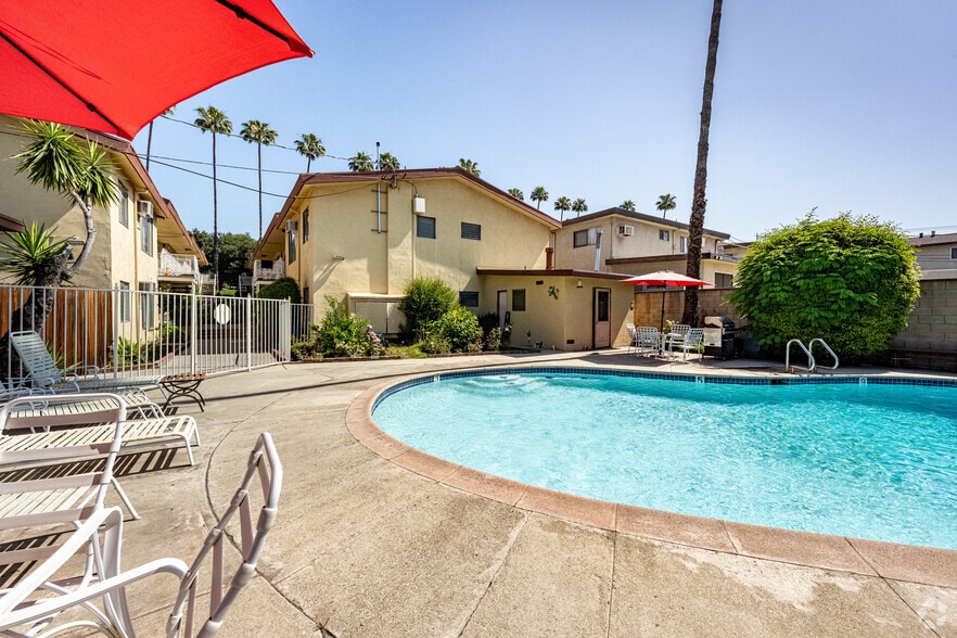 Primary Photo - Foothill Terrace