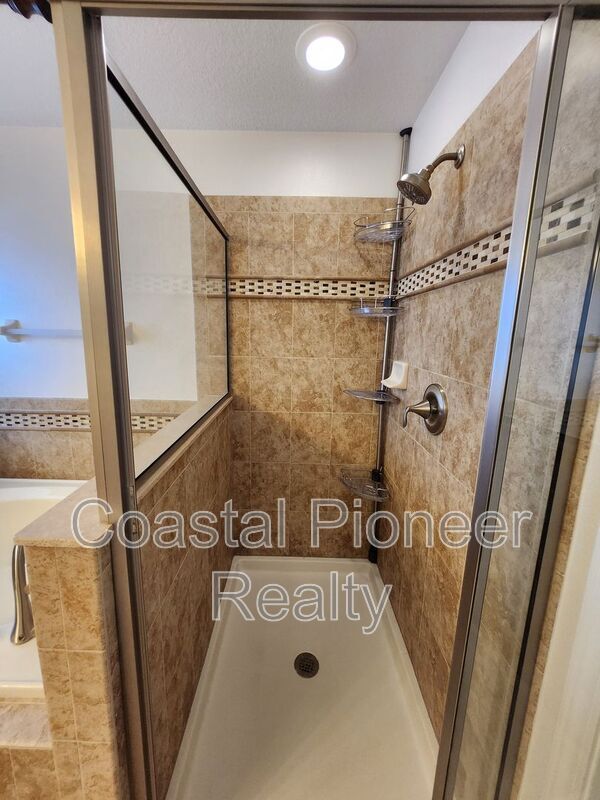 Building Photo - 11404 Holmbridge Ln