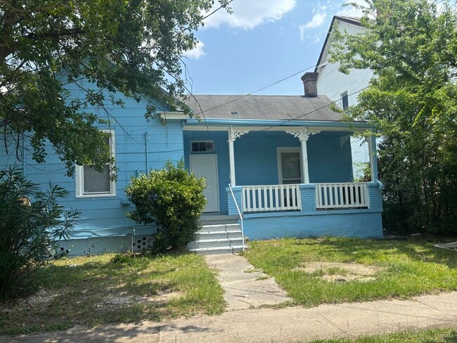 Primary Photo - 642 Crawford Ave