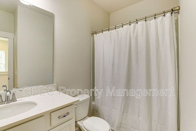 Building Photo - 1010 Pettiford Pl