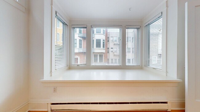 Building Photo - 29-29 Pleasant St