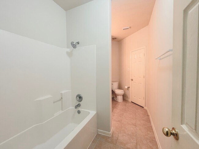 Building Photo - 24511 Saddle Path Ct