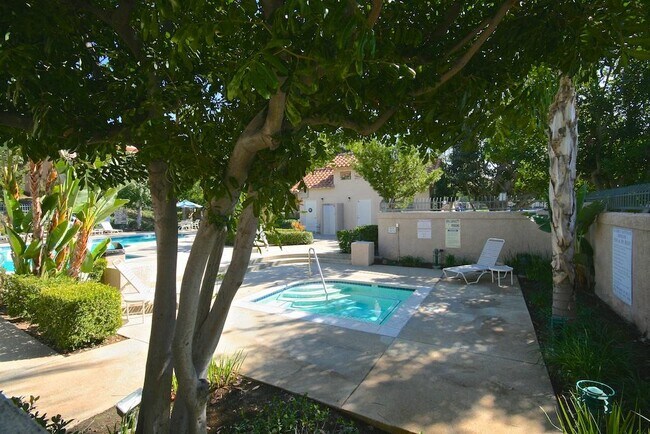Building Photo - 61 Gaviota