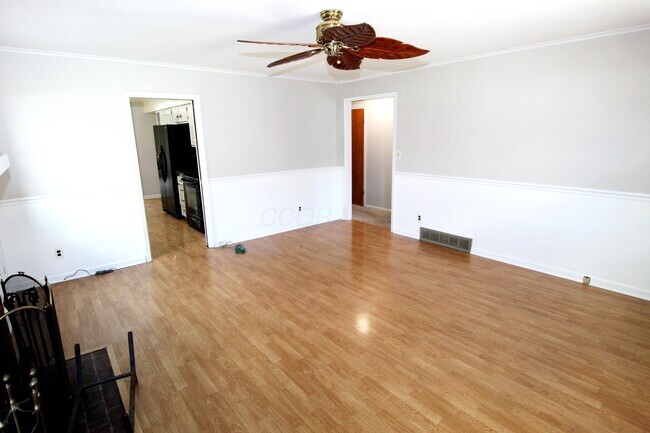Building Photo - 4777 Nugent Dr