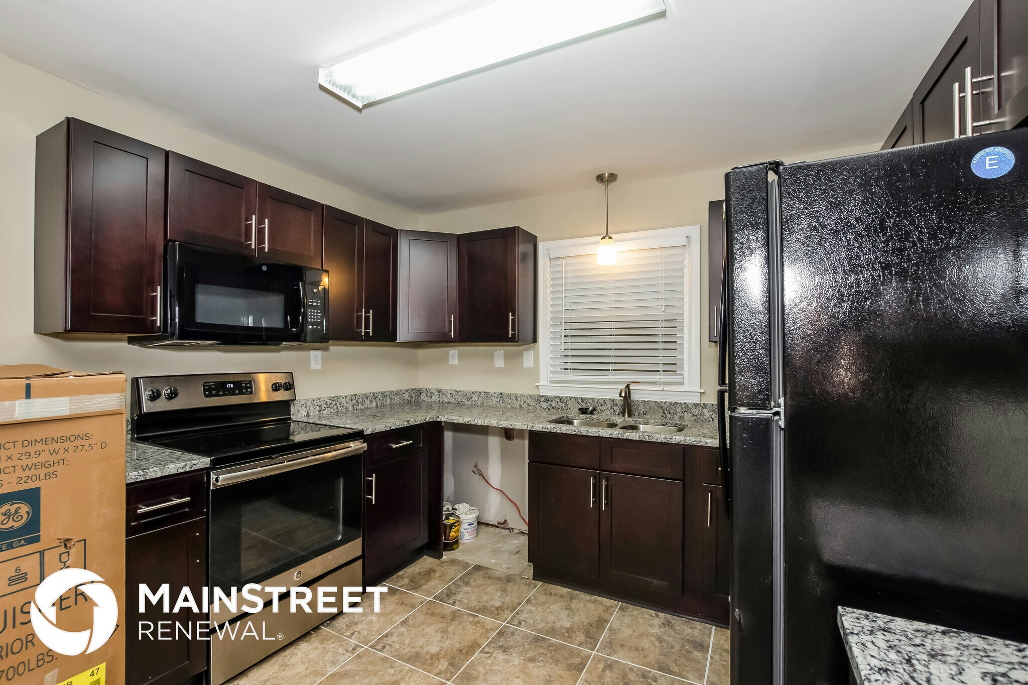 Building Photo - 3630 Sargeant Dr