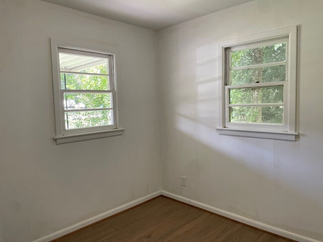 Building Photo - 2 BED, 1 BATH HOME LOCATED IN RANDLEMAN