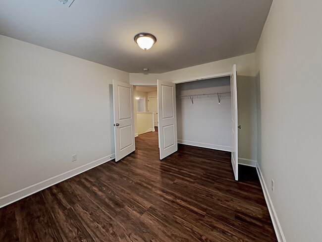Building Photo - 1025 Bluewater Point Drive