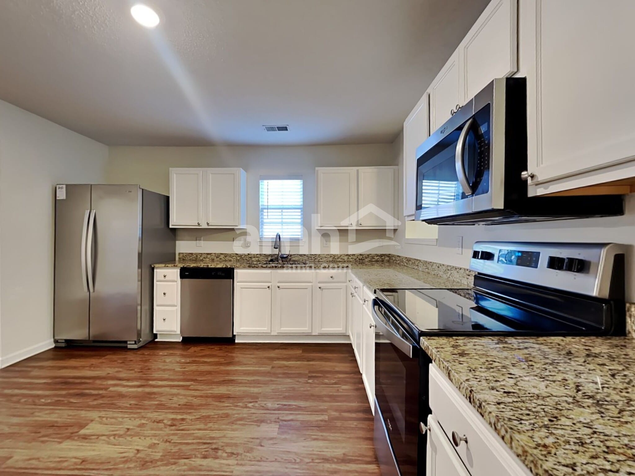 Building Photo - 119 Macallan Ct