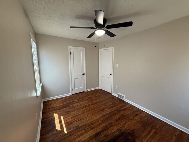 Building Photo - Freshly Renovated 3-Bedroom Home – Quality...