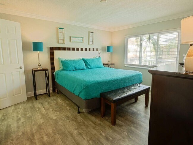 Building Photo - 185 Brightwater Dr