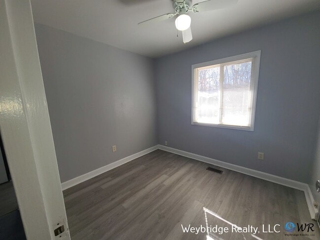 Building Photo - Charming 3-Bedroom Ranch with Private Yard & Garage in Northbrook/Colerain Township