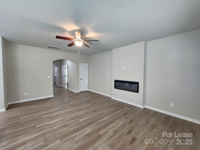 Building Photo - 12526 Susanna Dr