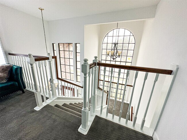 Building Photo - 1914 Hickory Lawn Dr