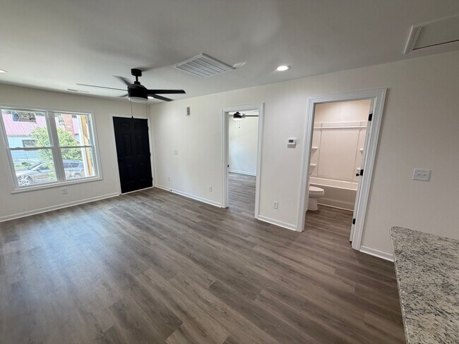 Building Photo - 334 Dockery St