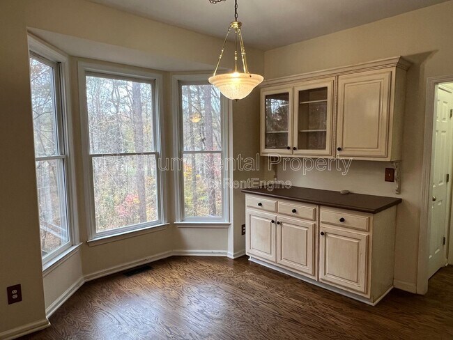 Building Photo - 7115 Red Fox Ln