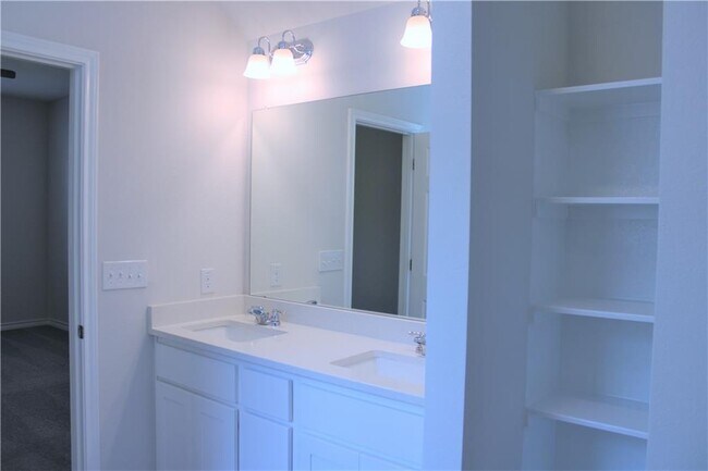 Building Photo - 344 Capstone Rd