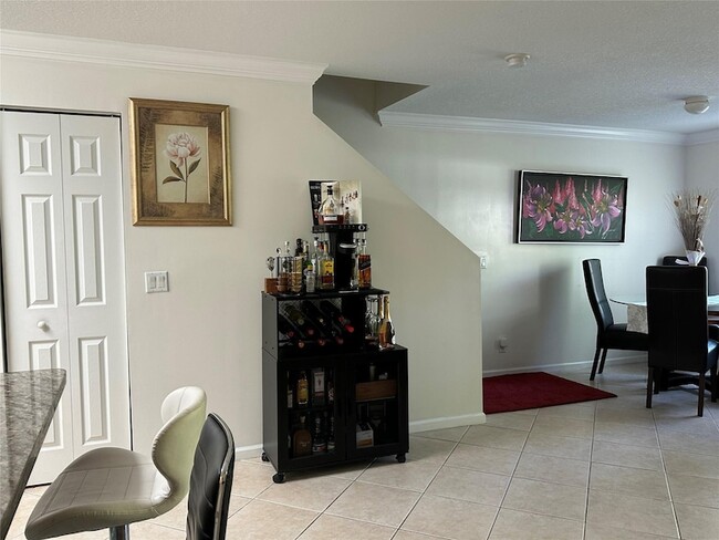 Building Photo - 4460 Crystal Lake Dr