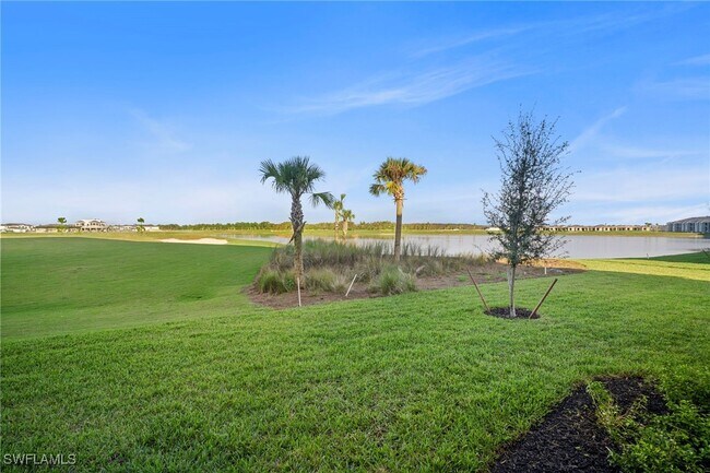 Building Photo - 15345 Grn Acrs Ave