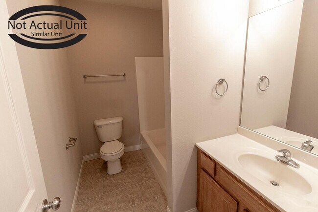 Building Photo - 7392 Arratt Ct