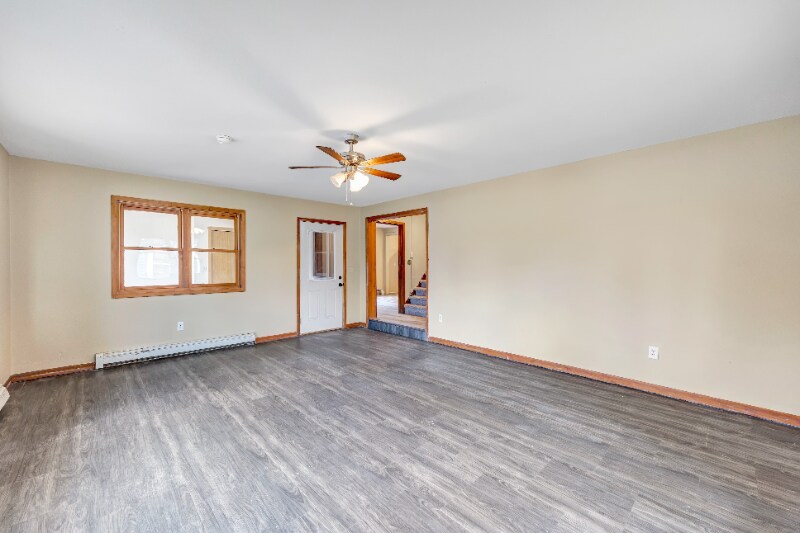 Building Photo - 105 N Metonga Ave