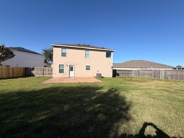 Building Photo - 2602 Shark Cir