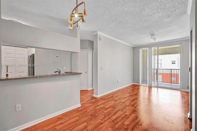 Building Photo - 17150 N Bay Rd