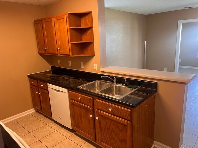 Building Photo - 3806 Maypop Cir