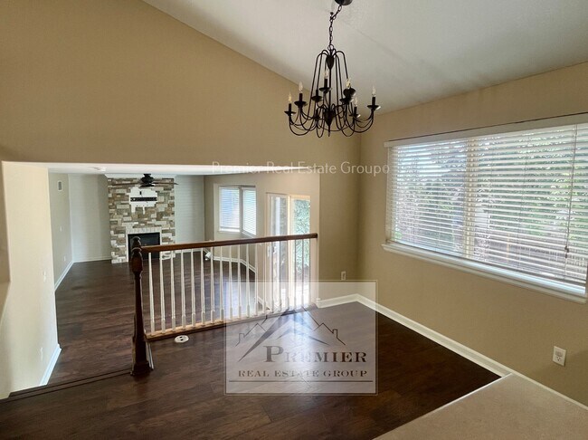 Building Photo - 6403 La Plata Peak Dr