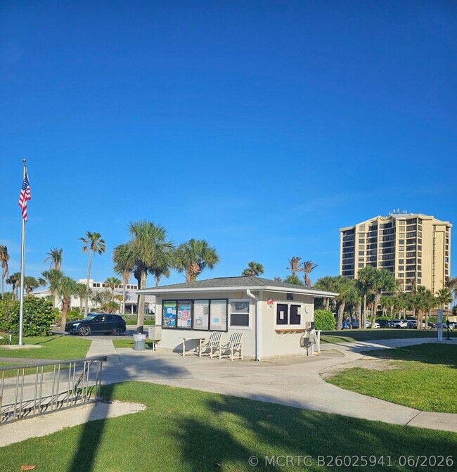 Building Photo - 2400 S Ocean Dr