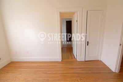 Building Photo - 2 bedroom in Somerville MA 02143