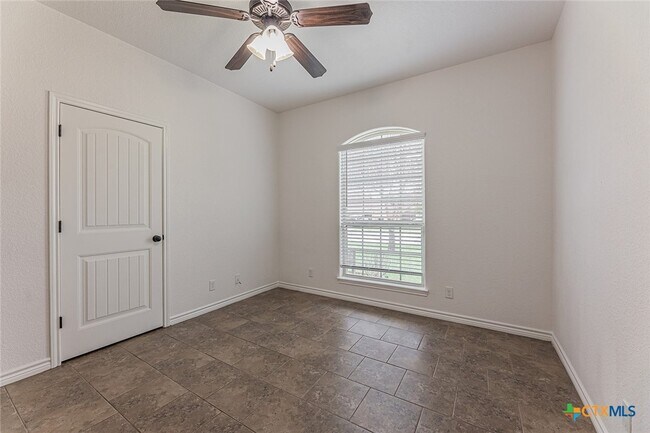 Building Photo - 3801 Appalachian Trl