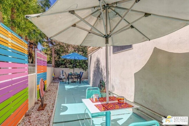 Building Photo - 22900 S Palm Canyon Dr