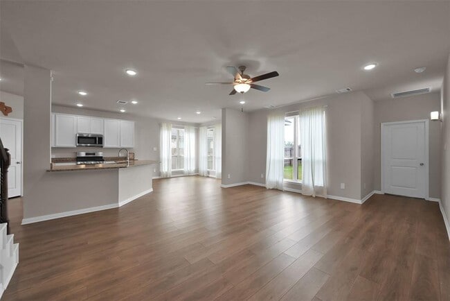 Building Photo - 2713 Sagedale Dr