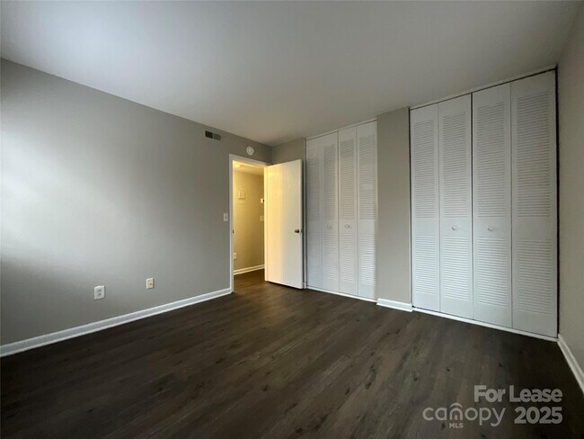 Building Photo - 238 Orchard Trace Ln