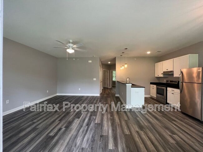 Building Photo - 518 Boone St