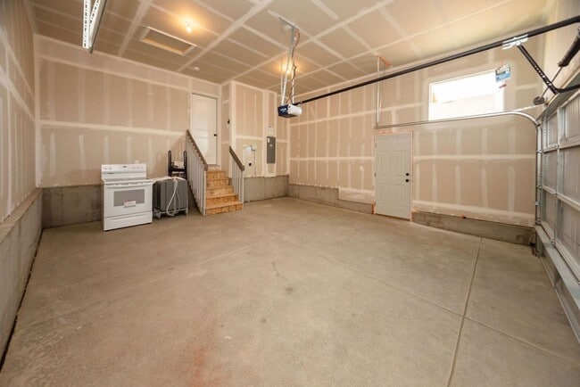 Building Photo - 3bd 2ba -  Ranch-Style Living in Northwest Loveland