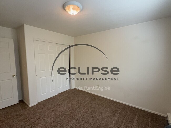 Building Photo - 497 Coronado Ct