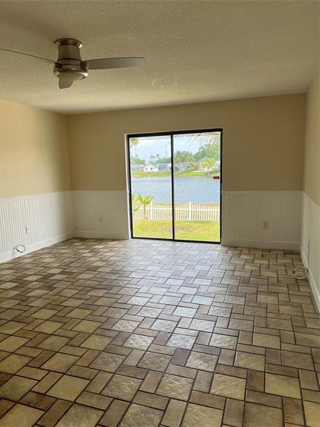 Building Photo - 5020 SW 120th Ave
