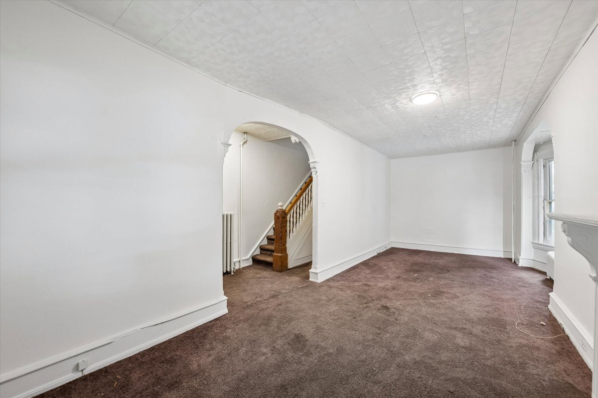 Building Photo - 1147 Potter St