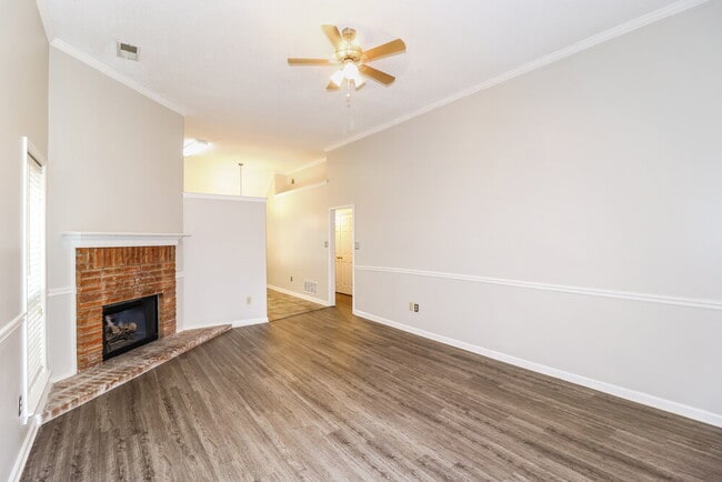 Building Photo - 594 E Ashley Glen Cir