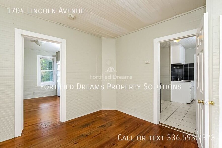Building Photo - 1704 Lincoln Ave