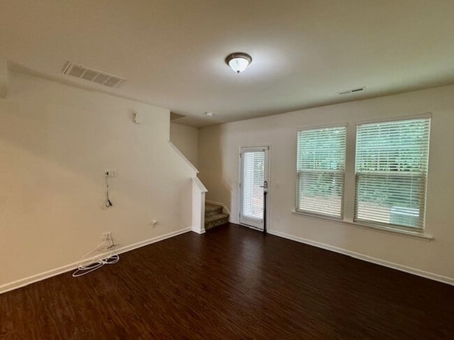 Building Photo - Crosstowne Townhome Available NOW!